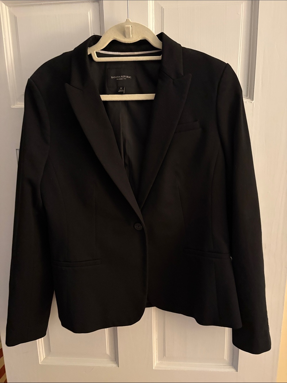 Banana Republic Women's Black Single-Button Tailored Blazer